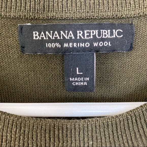 Banana Republic 100% Merino Wool Sweater - Picture 3 of 5
